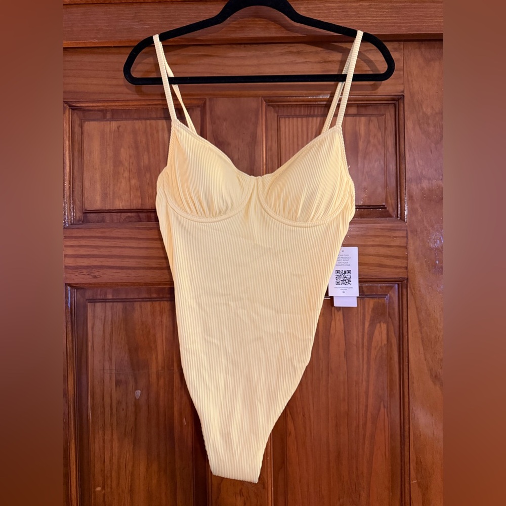 NWT XL Yellow Roxy one piece swimsuit